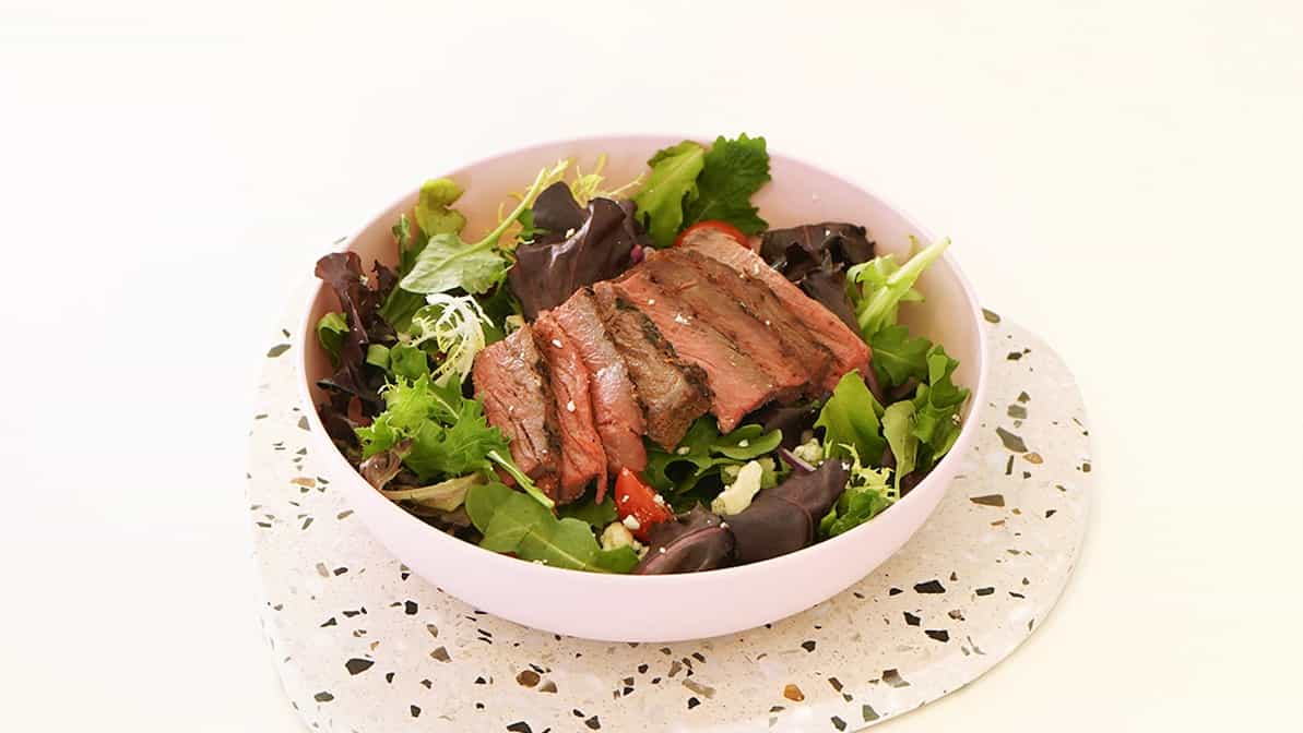 Find Chicken Caesar Salad Near Me - Order Chicken Caesar Salad - DoorDash