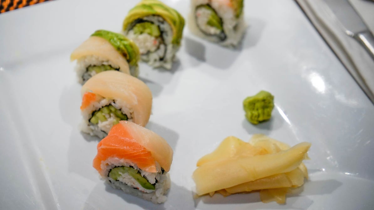 Sushi Delight Delivery Takeout 1946 Market Street San Francisco Menu Prices Doordash