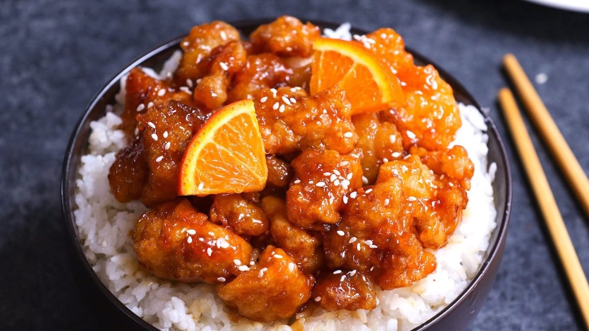 Orange chicken, chicken with mushrooms and rice from Asian Chao