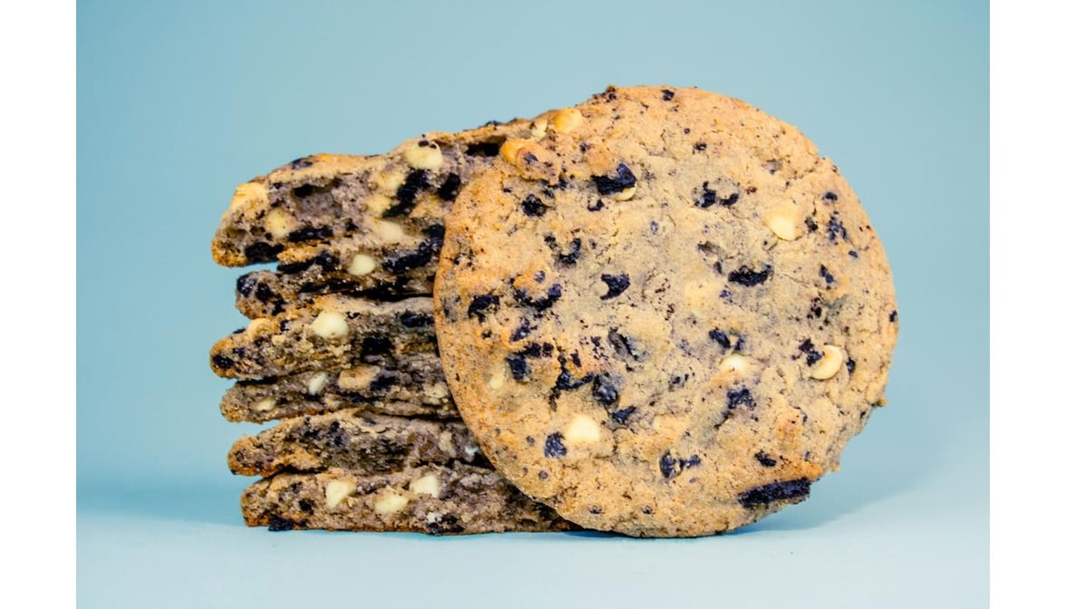 Classic Soft Baked Chocolate Chip Cookie (3 oz) Delivery - DoorDash