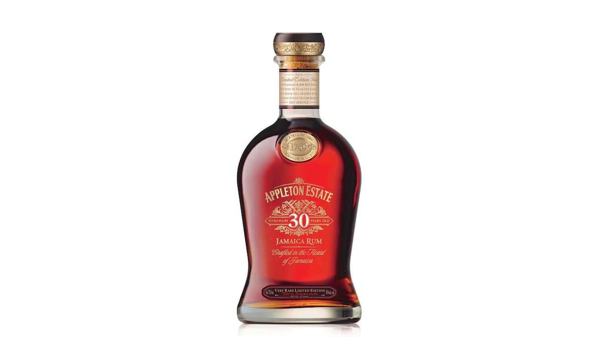 Appleton Estate Rare Blend 35 Year Old Aged Rum Bottle (750 ml) | Delivery  Near Me - Doordash