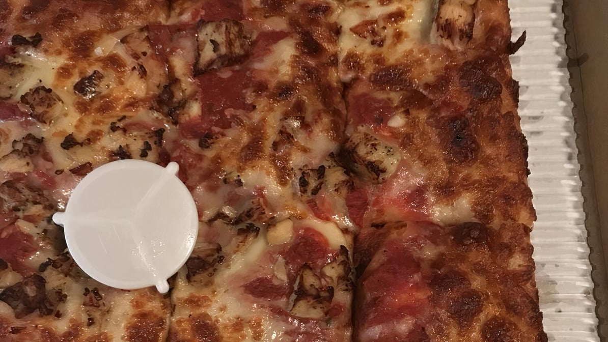 WAYNESBORO - Papa's Pizza To Go