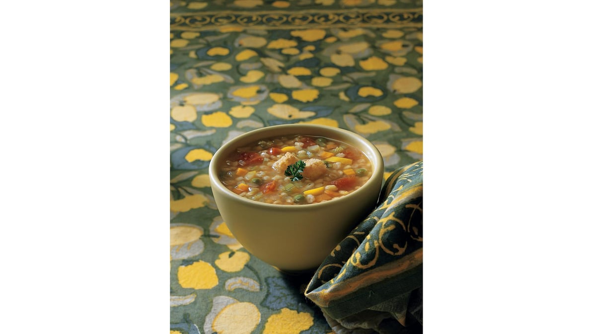 Amy's Organic Low Fat Vegetable Barley Soup - 14.1 oz can