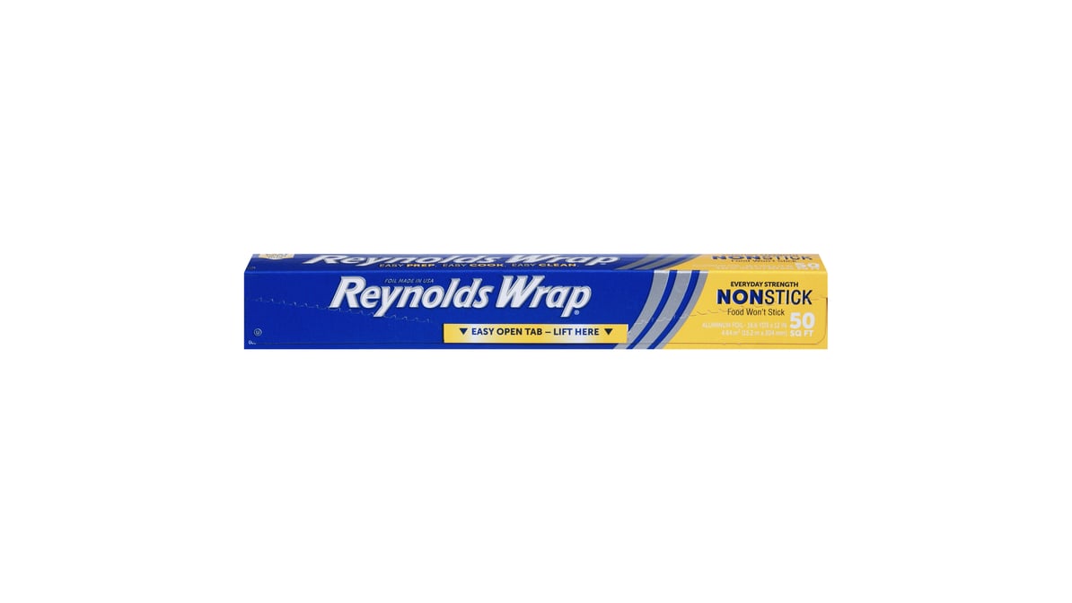 Reynolds Wrap Everyday Strength Non-Stick 50 sq ft Aluminum Foil Roll  Delivery - DoorDash