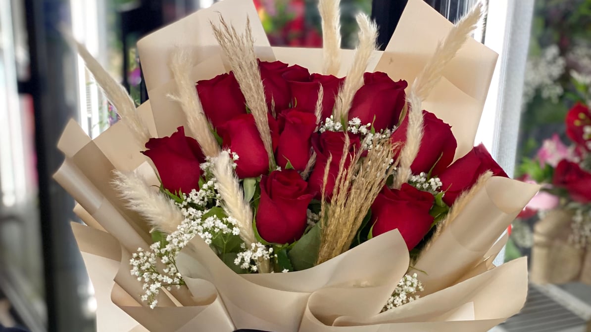 Lupita's Floral Shop (1940 Crows Landing Road) Floral Delivery - DoorDash