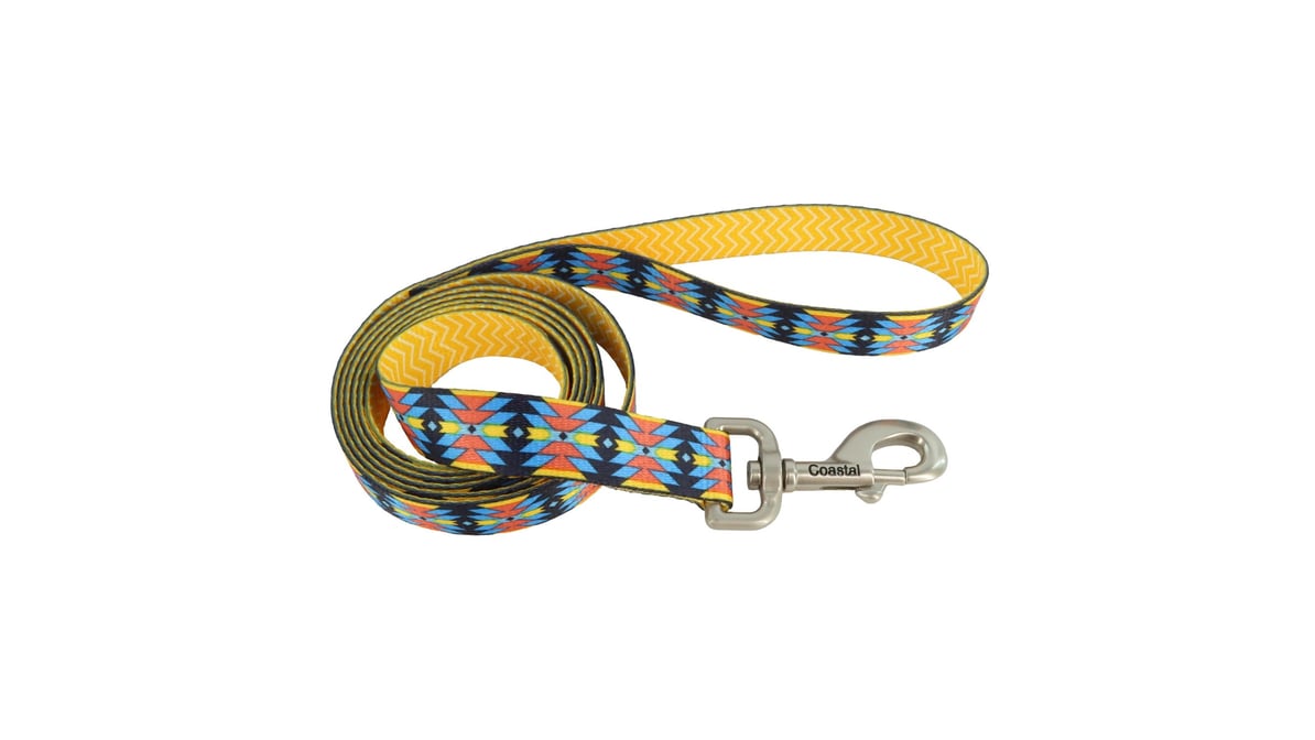 Leash near fashion me