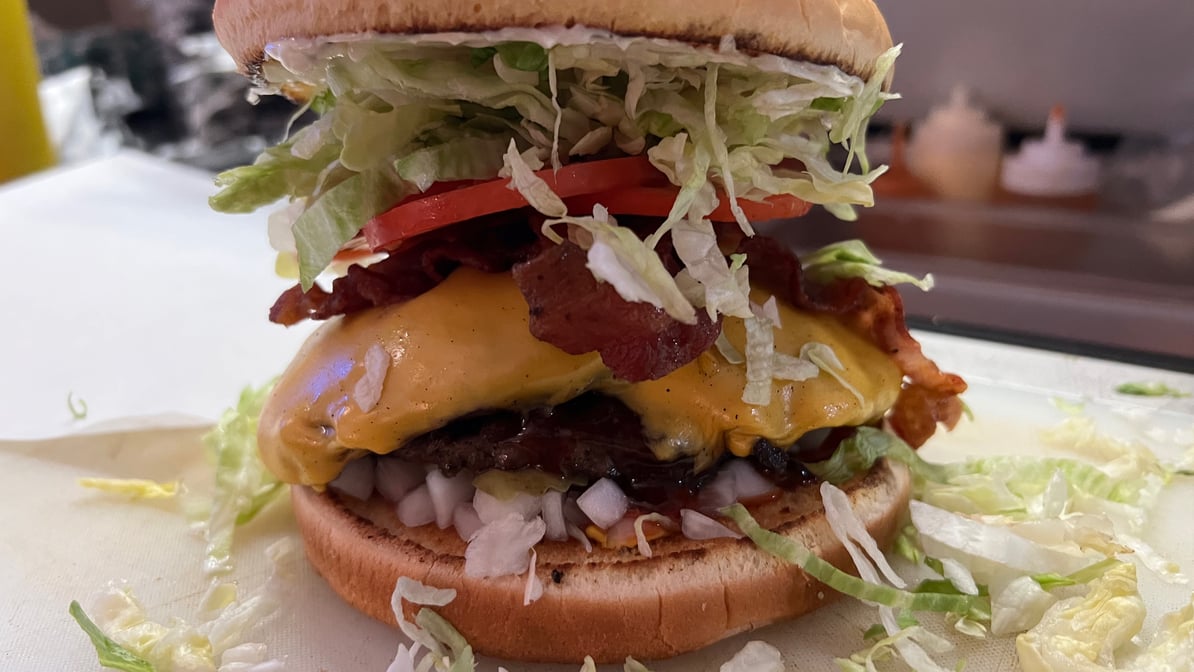 JAKES BURGERS & MORE [5 Reviews] 1751 Oro Dam Boulevard East, Oroville, CA  - Fast Food - Restaurant Reviews - Phone Number - Menu - DoorDash