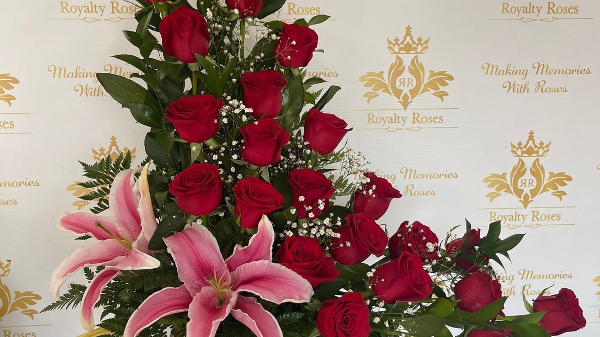 I Love You Long Box Deluxe Long Box of Roses in Harlingen, TX - Royalty  Roses - Harlingen Florist