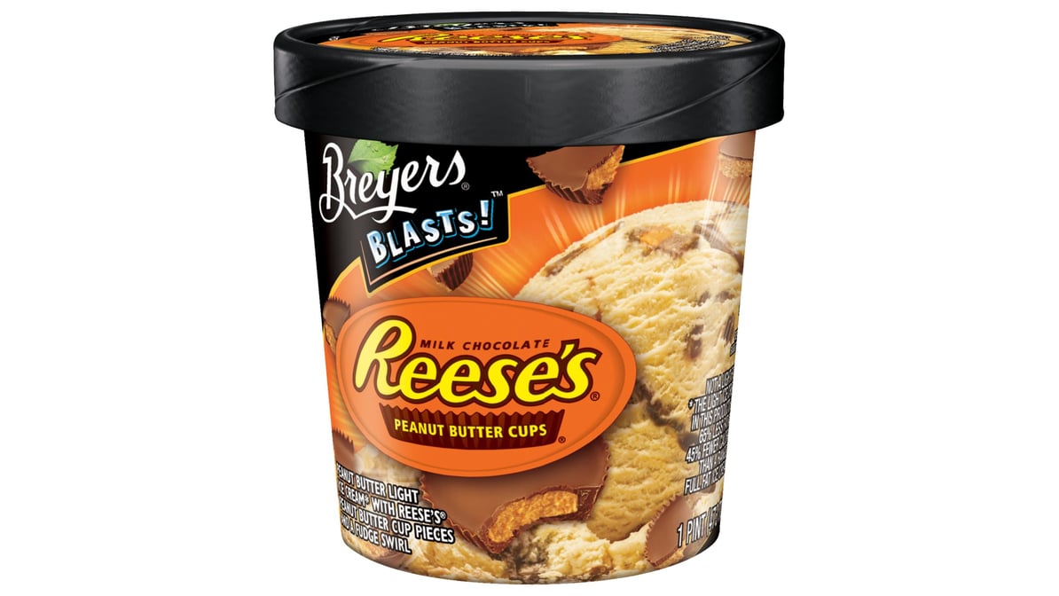 REESE'S Peanut Butter Light Ice Cream with Reese's Peanut Butter Cups and  Peanut Butter Swirl, 16 oz, Pint