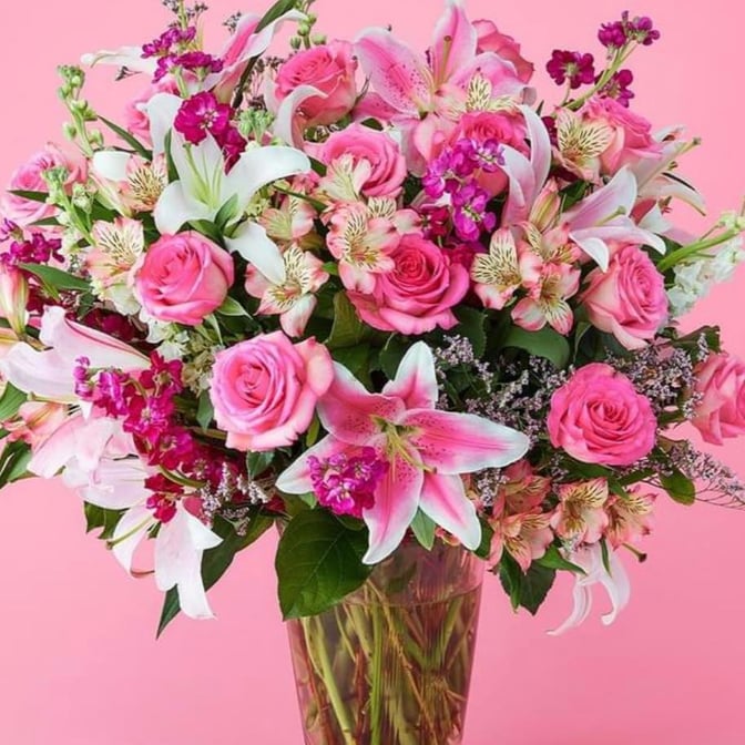  Farm Direct Fresh Light Pink Glitter Roses for Valentine's Day   Light Pink Glitter Flower Bouquet of 12 Fresh Roses (Dozen) + Vase  Included - Fresh Rose Delivery : Grocery & Gourmet Food