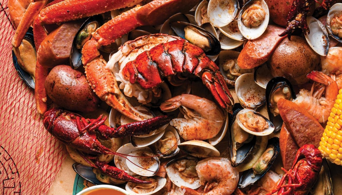 Hook & Reel Cajun Seafood and Bar - The Pulse Magazine