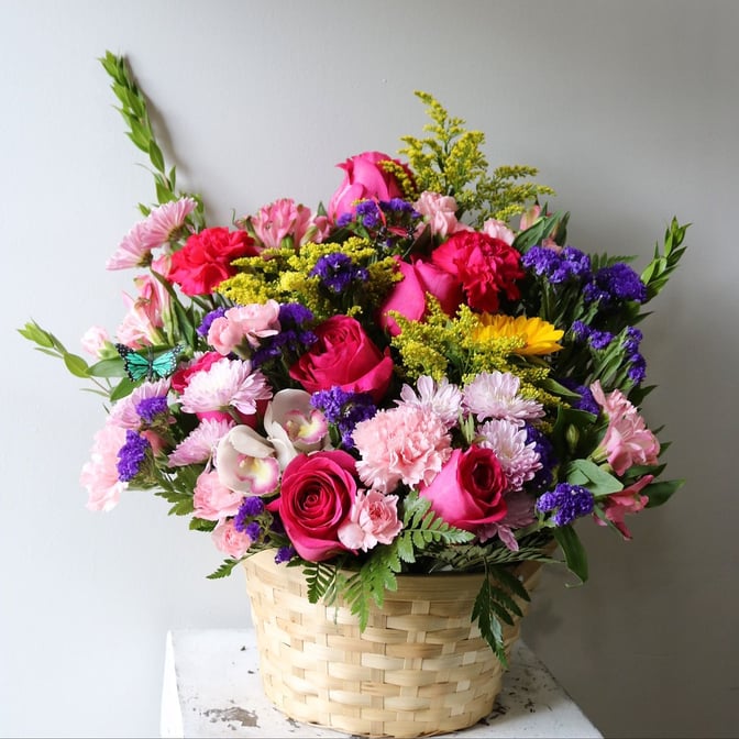 Baezas Flowers (726 Pelham Parkway South) Floral Delivery - DoorDash