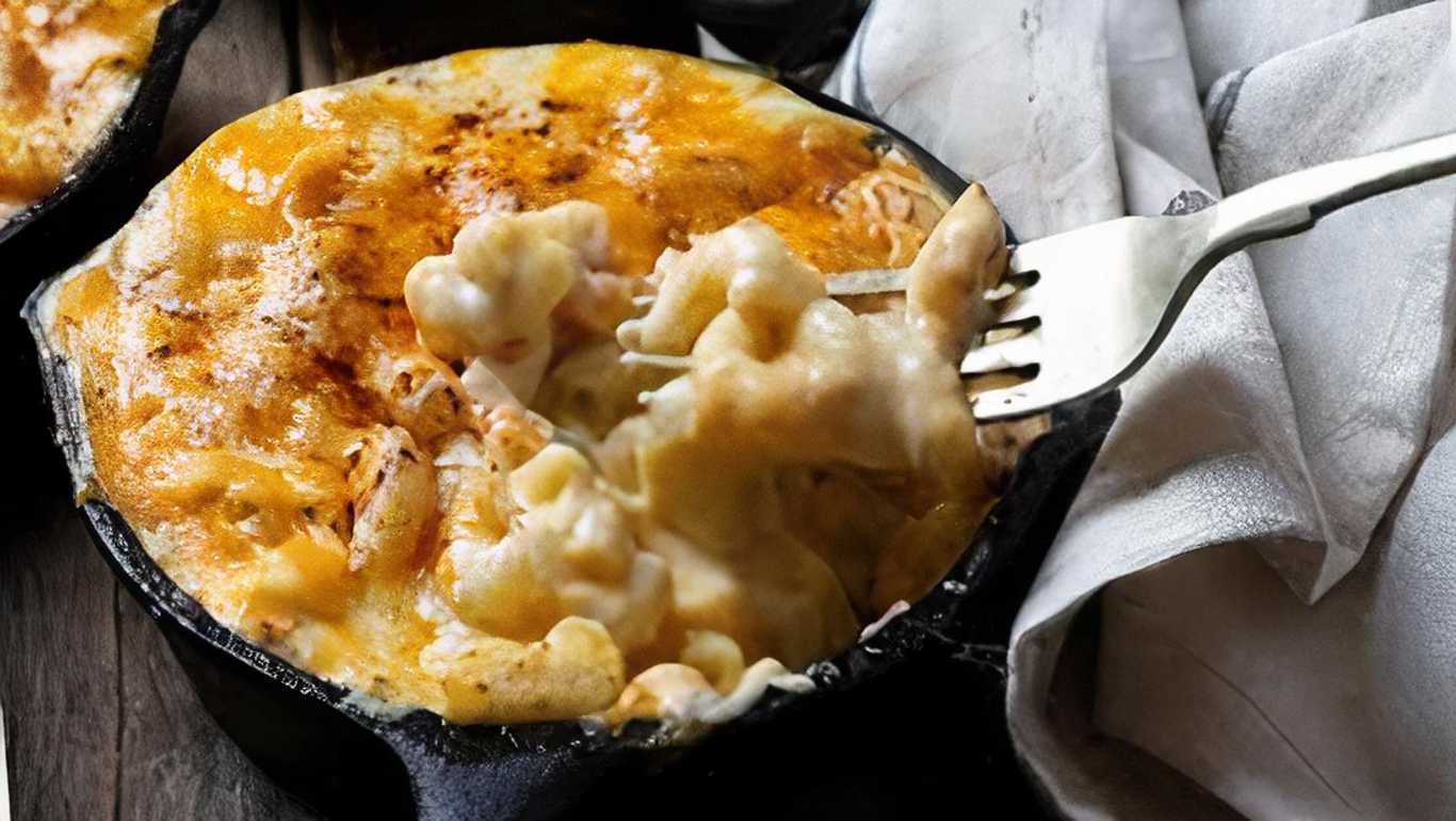 Order Mac & Cheese food online from Mathis Family Toasters store, Schiller park on bringmethat.com