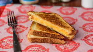 Order Grilled Cheese food online from Full Moon Bar-B-Que store, Birmingham on bringmethat.com