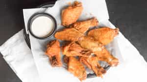 Order Chicken Wings (10) food online from Sunset Pizzeria store, Henderson on bringmethat.com