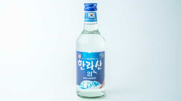 Hahn Super Dry 4.6 24 x 330mL Bottle Carton - Local Liquor