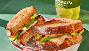 Panera diseñada para los repartidores de pan a domicilio.