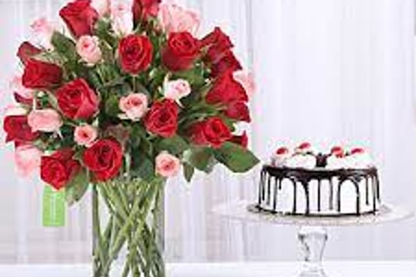 Online Single Red Rose Paper Wrap & Godiva Chocolates Gift