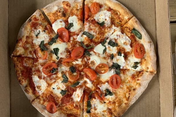 These Phoenix-area MOD locations are giving free pineapple pizza on Monday