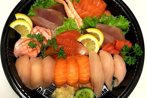 Assorted sushi set 11pcs