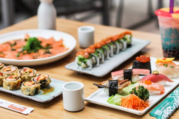 maki sushi rouleau japonais menu oriental au restaurant, gros plan