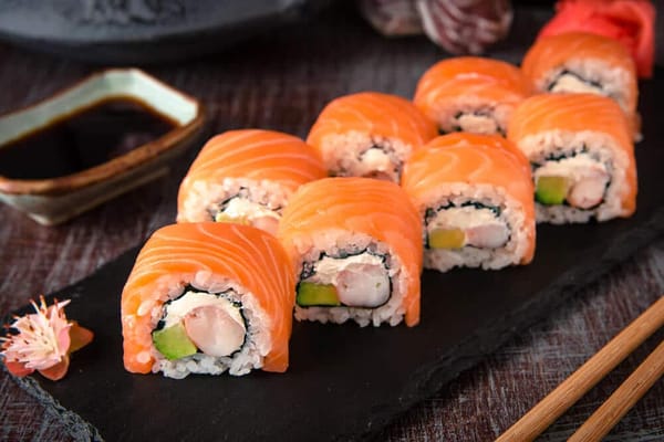 TOMOTACHI SUSHI / #CanadaDo / Best Sushi Restaurants in New Brunswick
