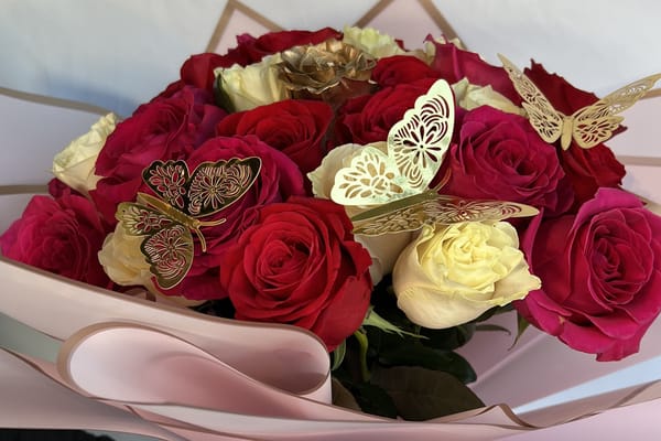 50 Pastel Roses Ramo Buchon (Colors Vary)