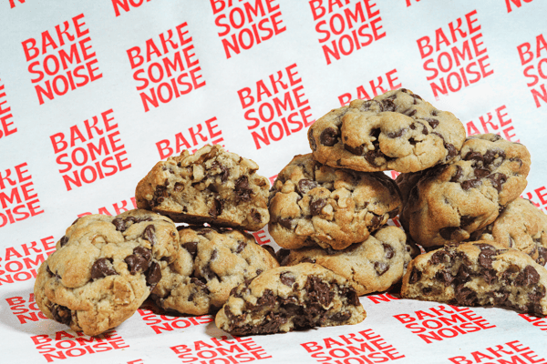 Classic Soft Baked Chocolate Chip Cookie (3 oz) Delivery - DoorDash