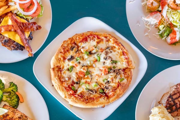 George's Pizza & Subs / #CanadaDo / Best Pizza Restaurants in Miramichi