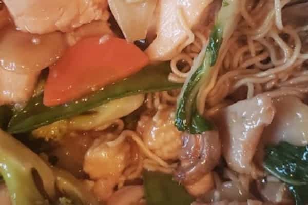 Golden House Chinese Restaurant Delivery Takeout 3518 Cleveland Avenue Columbus Menu Prices Doordash