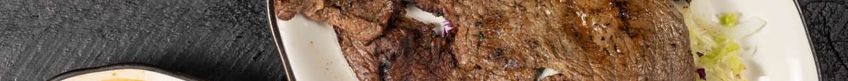 Bandeja De Carne A La Milanesa /  Tray of Breaded Steak