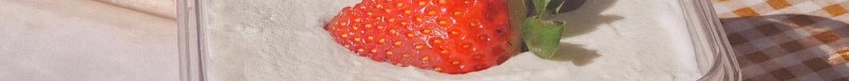 Strawberry Tiramisu Cake Box