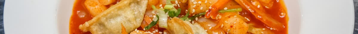 A9. Spicy Pan-Fried Rice Cake (떡볶이)