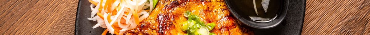 24. Grilled Pork Chop & Steamed Rice / Cơm Sưón