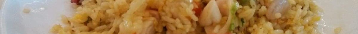 7.  Chicken Fried Rice / 熟炒飯