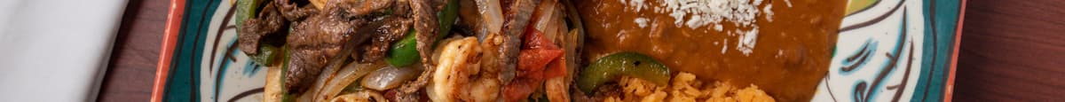Fajitas mixtas-Mixed Fajitas (beef chicken and shrimp)