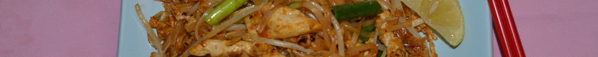 Three Flavor Noodle (Pad Thai) with Chicken