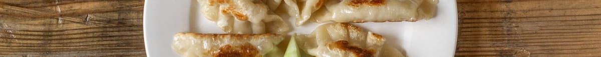 Steamed or Pan Fried Dumpling with Chicken (6)
