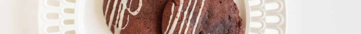 Red Velvet Cookies with Cream Cheese (6 in box) 