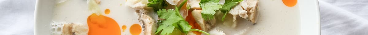 Coconut Milk Soup with Chicken (Tom Kha Kai) (Spicy)