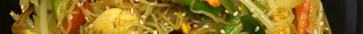 Nouilles singapour (poulet et crevettes) / Singapore Noodles (Chicken and Shrimp)