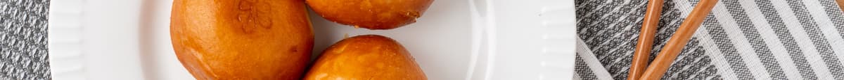 Fried Creamy Custard Buns (3 Pcs.)