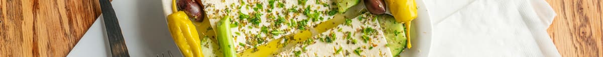 Trempette au feta et aux olives / Feta and Olive Dip
