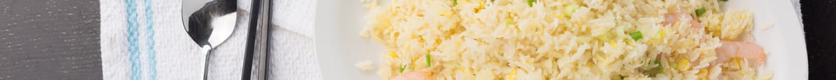 002. Riz Frit aux Crevettes / Shrimp Fried Rice