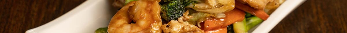 Combo (Chicken, shrimp & vegetables)