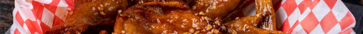P48. Deep-fried Chicken Wing with Honey Garlic / 蒜香蜜糖雞翼