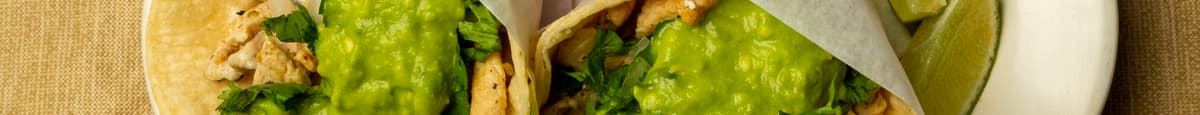 Regular Tacos Estilo Mexicano, Cebolla, Cilantro y Guacamole
