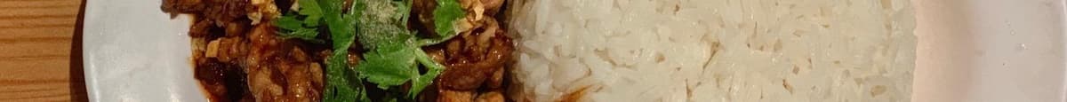 Stir Fried Garlic with Pork on rice หมูกระเทียมราดข้าว