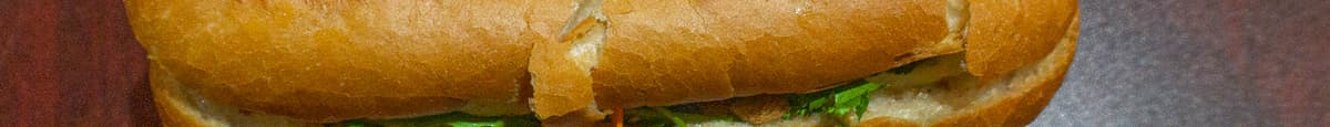 8. Grilled Chicken Sandwich 燒雞麵包