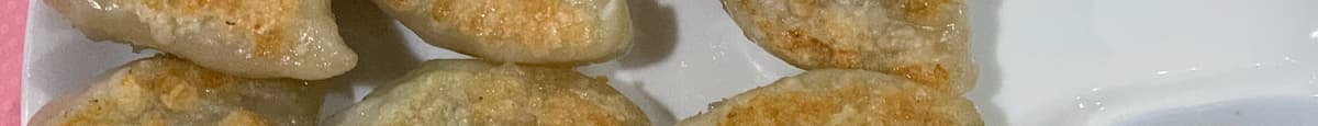 Pan-Fried Dumpling (6 pcs)